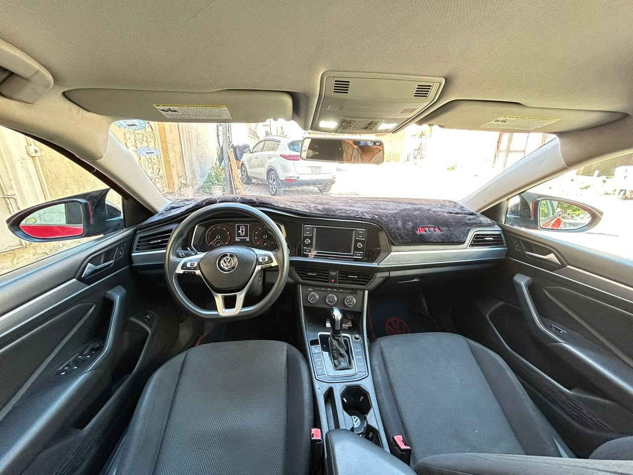 فولكس واجن جيتا 
موديل 2019
مواصفات s
بدون صبغ فقط تبديل الدعامية 
ايرباك سليم عدا البردة الخلفية 
رادارات امامي وخلفي وجانبي 
سيارة جاهزة نظيفة وماتحتاج اي مصرف 
موجودة باربيل 
صور الحادث مرفقة ضمن الصور
السعر 135 وبي مجال 

***********
