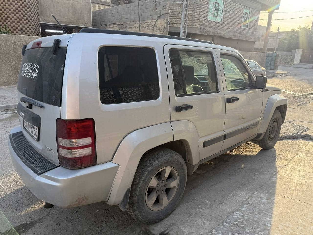 السلام عليكم جيب لبرتي 2008 رقم بغداد عله حادثهة شغاله وتمشي السعر 65 العنوان بغداد الدوره 

‭0773 795 5709‬
