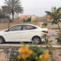 للبيع اكسنت بيضاء  خليجي موديل 2015  ماشيه 157 الف  محرك 1400  الجاملغ...