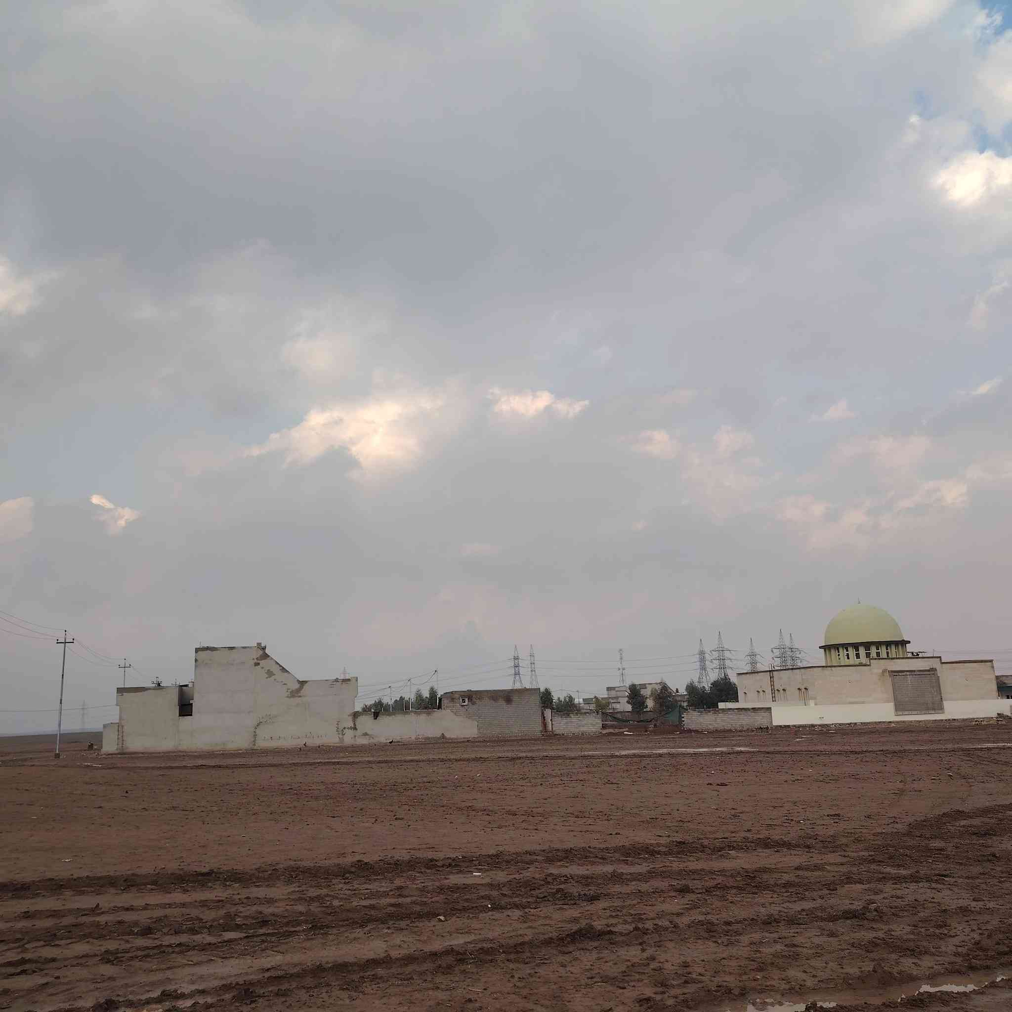 للبيع اراضي سكنيه
عدد القطع 5 علئ 100☑️

العنوان قوسيات خلف سيطرت
القوس بل تبادل⚡

خدمات ماي كهرب بنص البناء

سند زراعي 25حق التصرف⚡

تتكاتب ويه شرعي مباشر تبعد عن شارع العام 500☑️

سعر ال 100 متر 6 ملاين وبيها مجال للاستفسار وتواصل اتصال فقط☑️

كورك ***********وتساب 
*********** اسيا
