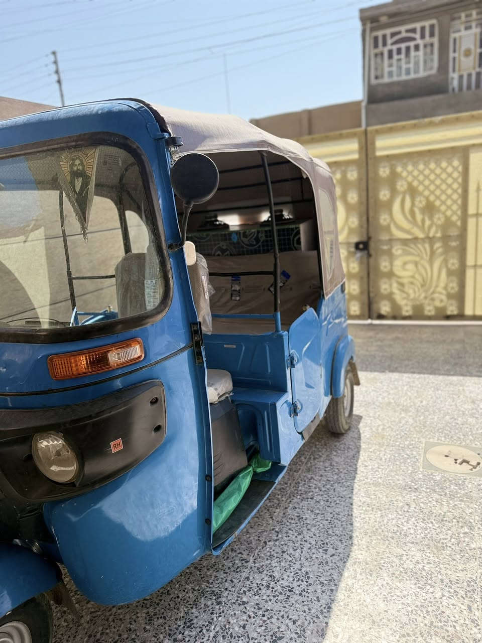 ‏سلام عليكم تكتك موديل 22 شهر 11 تكتك خير من الله مكينة صافية كلش نظيفة سعرها ثمانية ونص العنوان سبع البور رقم تلفوني *********** ￼
