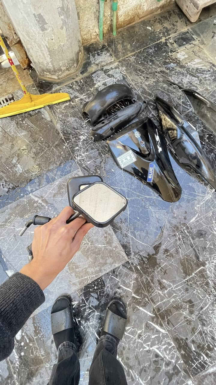 كفرات ب10 

مرايات ب15 تفصيخ بوليس اصل

بيعه سريعه / *********** البصره
