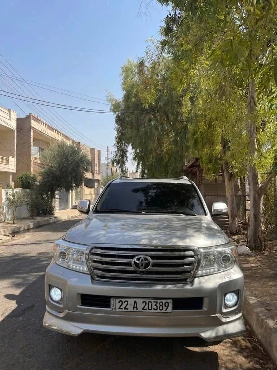 لاندکروز V.X.S مودیل 2015 V8 4.6
فول فول مواصفات VIP 1/1
السیارة مواصفات اللکزس VIP
السلام علیك لاندکروز 2015 
‎رقم/***********بی واتساب
V8 4.6✅
✅جاکات+تصعید وتنزل
✅تبرید کشنات
✅شاشە تحکم لیکزس
✅شاشە DVD سقفیة
✅ تشغیل عن بعد
✅کراسي کهراباء+خزن میموري
✅٤بسمە ابواب
✅ سیستم صوت JBL
✅استیرن کهرباء
✅۱٨ ایرباك 
✅ حساس امامی و خلفي
✅ ستیرن هیتر (تدفئە)
✅نظام ایکو 
✅ثلاجە
✅٤کامیرا بلادی+باب بیها کامیرا
✅رقم رابیل جدید
کیر محرك مکفولە
بسمی السنویة
سیارە مابیها دینار مصرف کامل من کال نواحي
نوس باب سایەق بغ نوس جاملغ PDR
