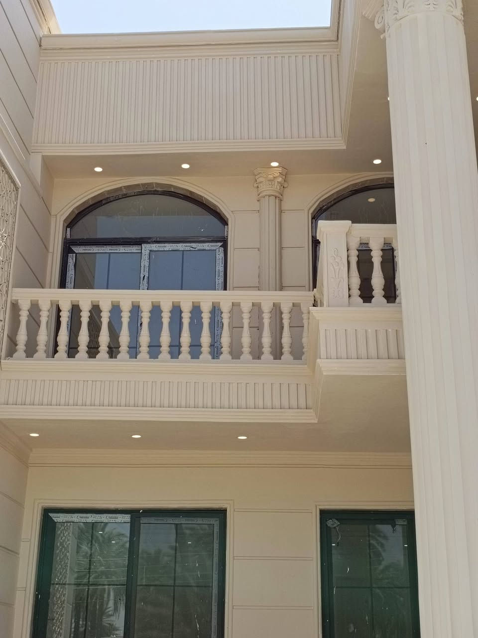 دارك الديكور خارجي وداخلي عمل جميع الديكور ***********
