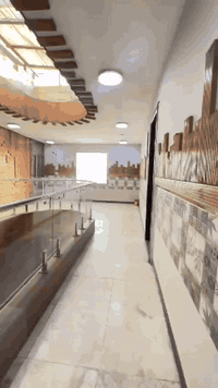 شقق تجاريةللايجار بسعر ٥٠٠ الف وبيها مجال تصلح تكون مكتب او مختبر للايجار مؤثثه اثاث مكتبي غرفتين وصالة للايجار الموقع صليخ القديم قرب افران جوهره لبنان مقابل مركز شرطه الصليخ
للاستفسار  ***********
للاستفسار ***********
