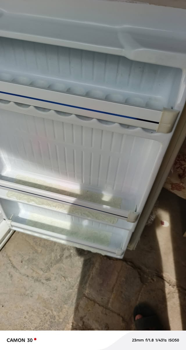 ثلاجه للبيع العنوان نجف📞📞📞***********
