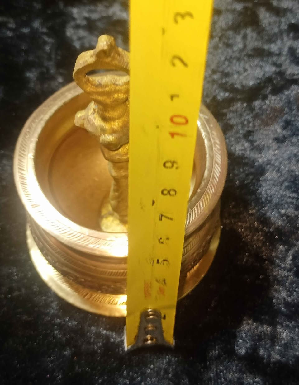 لهواه الأختلاف هون نحاس هندى منقوش أنتيك أو للتوابل تقيل المقاسات موضحه بالصور القاهرة, مصر


**إذا كنت صاحب هذا الإعلان وتريد حذفه لأي سبب، رجاءا أرسل رسالة إلى الدعم الفني**