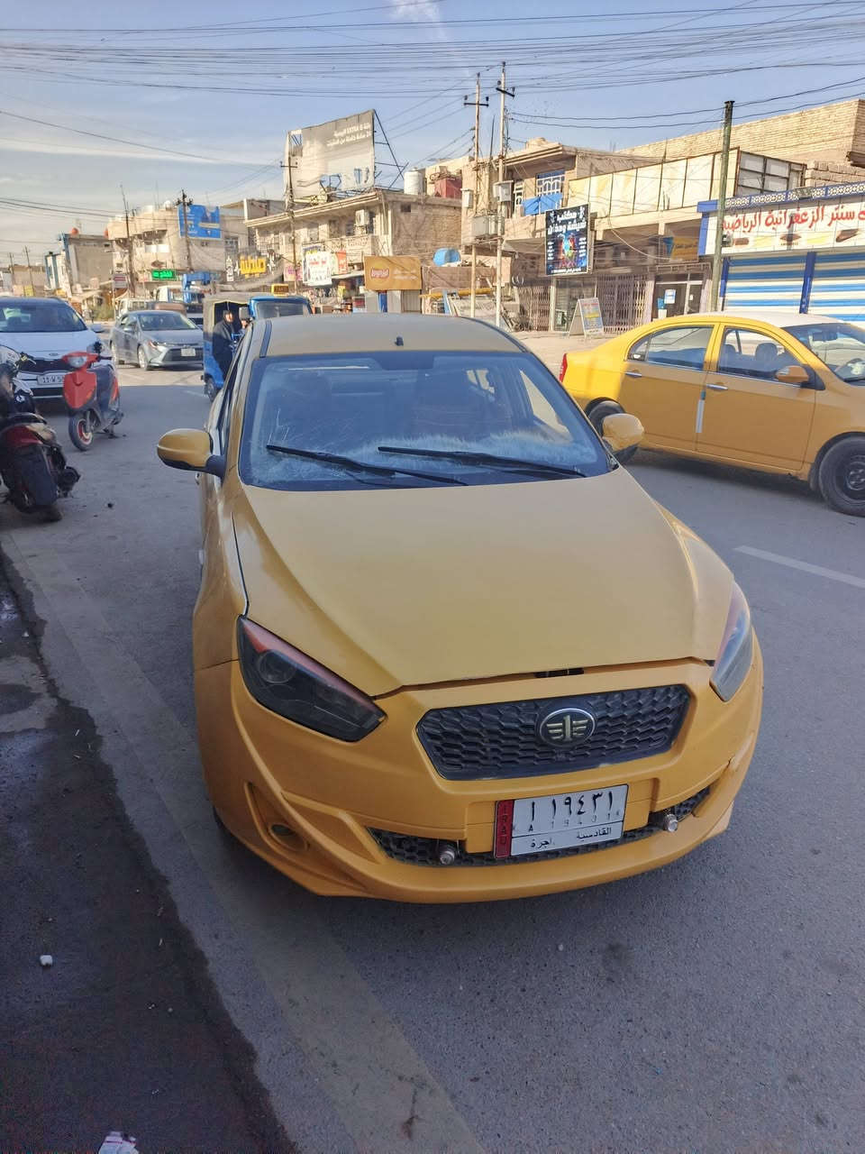 اريد مراوس بسيارة اداوات سيارتي تحويل مباشر سيارة  فاو اولي تحويل شوكت ما يعجبك هيئه وغرامات مصفره مكينه وكير مكفولات بيكاجو جدد تخم تاير نضيفةجدا صدر امامي خلفي كهربائيات كلهن شغالات جام كله يصعد وينزل بيبان كلهن كذالك سيارة نضيفه ومرتبه سعر 40 الرقم ***********
