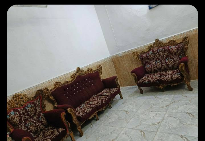 غراض للبيع كلمن وسعرة . روح افحص اتاكد شيل أخذ بالعافية 
الكنتور 4 بوب يعادل 8 بوب تكمة ثگيل مابيه عيب 170 وبيه مجال 

البوفية مترين مابيه ضرر 160 وبيه مجال 

مبردة 80 
فرن 50 
غسالة 250 LG.... 
12 ونص كيلو 

تخم ملكي 130


**إذا كنت صاحب هذا الإعلان وتريد حذفه لأي سبب، رجاءا أرسل رسالة إلى الدعم الفني**