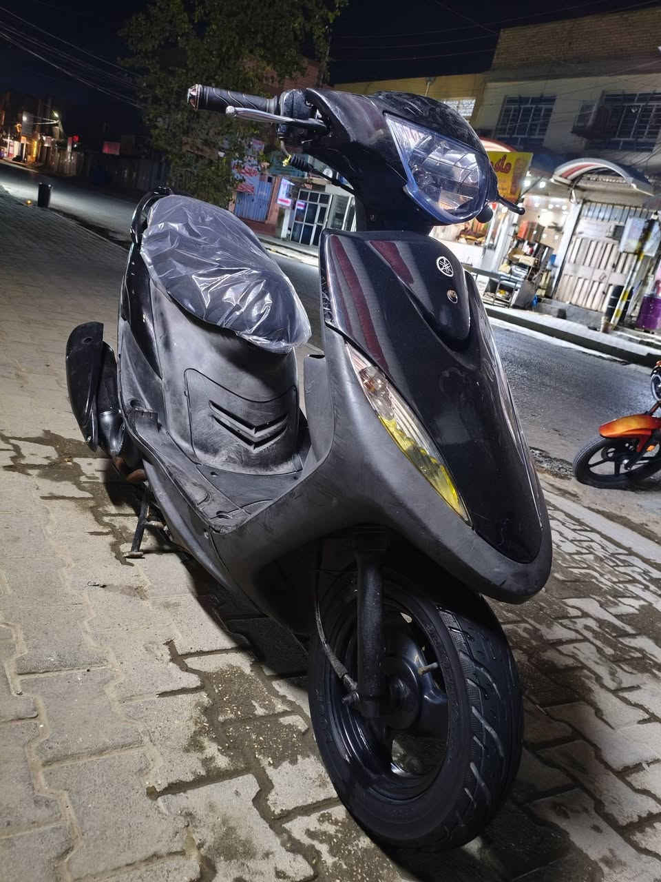 سلام عليكم ماكس عدله للبيع 
دراجه بلاديه كلهء اي نقص مابيهء
دراجه مكينه بلادي كلشي بلادي 
صارلهء شهرين طالعه من المعرض
دراجه شلعه معدل فولل دراجه 
جاهزه من كولشي  الي ميعرف بيهن
ليتعبنه وتعبه فدوه اروحله 
مكان كربلاء سيف سعد 
للاستفسار 0775330705
بي وتساب 🙂🙂🙂


**إذا كنت صاحب هذا الإعلان وتريد حذفه لأي سبب، رجاءا أرسل رسالة إلى الدعم الفني**