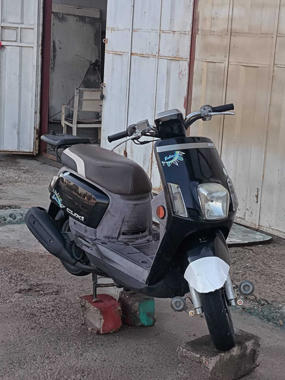 سلام عليكم ماكس بوليس للبيع مال رمبه مو شارع أكد رمبه صارله شهر من نزله وصل معرض موجود كفاله عامه من البراغي ماشيه هواي ماشيه دراجه كفاله عامه من البرغي والشخط مكاني بابل مسيب اتصل عليه وتدلل وشلع عيوني ولاحظه غير متواجد عل فيس *********** سعره ١١٥٠وبيه مجال بسيط
