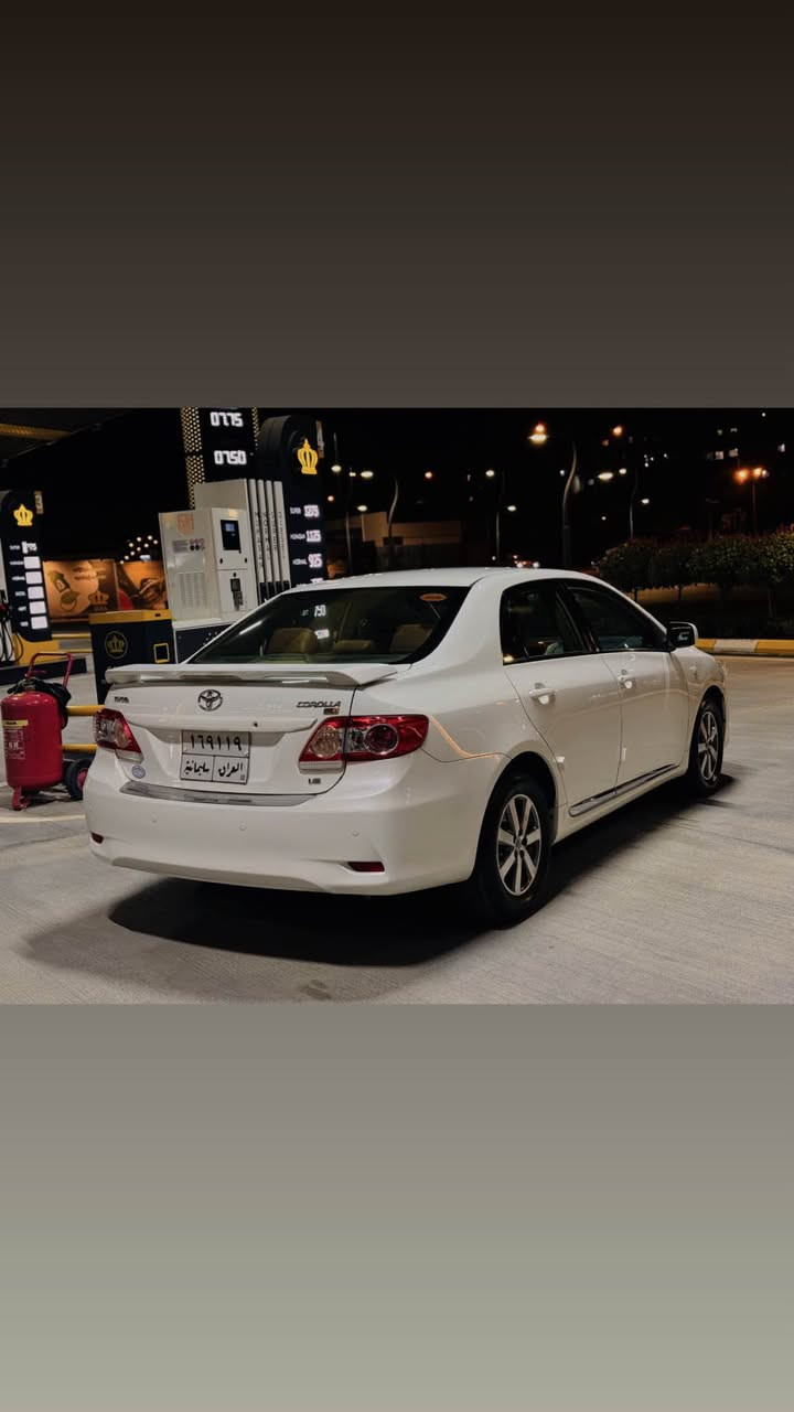 سەرەتا بە ناوی خوای گەورە و میهرەبان

تۆیۆتا کرۆلا
تاقانەی سلێمانی 

مۆدیل ٢٠١٣ 

رەنگی سپی سەدەف
مەکینە ١٦

مواسفات خلیجی بیلاد کوشنی جلدە  ناوقەیسی و ناو فۆرمیکایە و سوکان حەیزەران  و ٤ جام کارەبایی و ئۆتۆ و گیر تۆماتیک  ٤ ویل کەپو ئاوینە شەفت 

نموونە لە جوانی و پاکی

 ١٥٧ هەزار کیلۆمەتر  رۆشتووە

تحویل و خرامە و بە ناوکردن بەشەرت

دەعم و لیدراوی و بۆیاخی نیە

گیر و مەکینە و کارەبایی و تەبرید و تەقە و رەقە و تندوتۆلی بەشەرت

پیش و دوای کەپسە سەقف و شان و چواردەوری شوشەیی

٤ تایە و ویلی  بیلادی لە ژێرە

هەموو گیانی لەسەر دەقی بیلادی ماوەتەوە

کەتەلۆک و سپیر و ادەواتی شریکەی هەمووی ماوە

ماڵی دۆستە و دیناریک مەسروفی نیە

بۆ عەیب و عار پرسیار مەکە.!

شوین// سلێمانی

***********
*********** السليمانية, العراق
