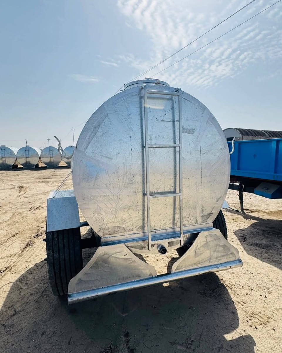 سلام عليكم موجود مقاطير للبيع درجه اولى يوجد حديد ومقلون سعه ٥٠٠٠لتر شغل الشمال دنكير أوربي تاير ٢٢ونص شركه الشمال العراق بسعار مناسبه جدآ جدآ جدآ ويوجد تانكيات١٠تلاف لتر و٥٠٠٠لتر مغلون      ***********
