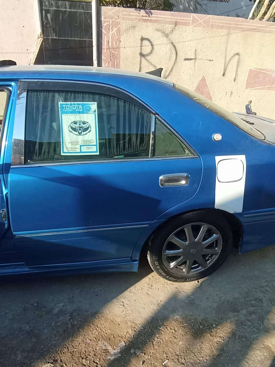 سلام عليكم سياره ملكه لبيع مكفوله كفاله عامه بيه طخه قليله بل جاملغ ومسوايه موديل 2000 سعر خاص الستفسار ***********
