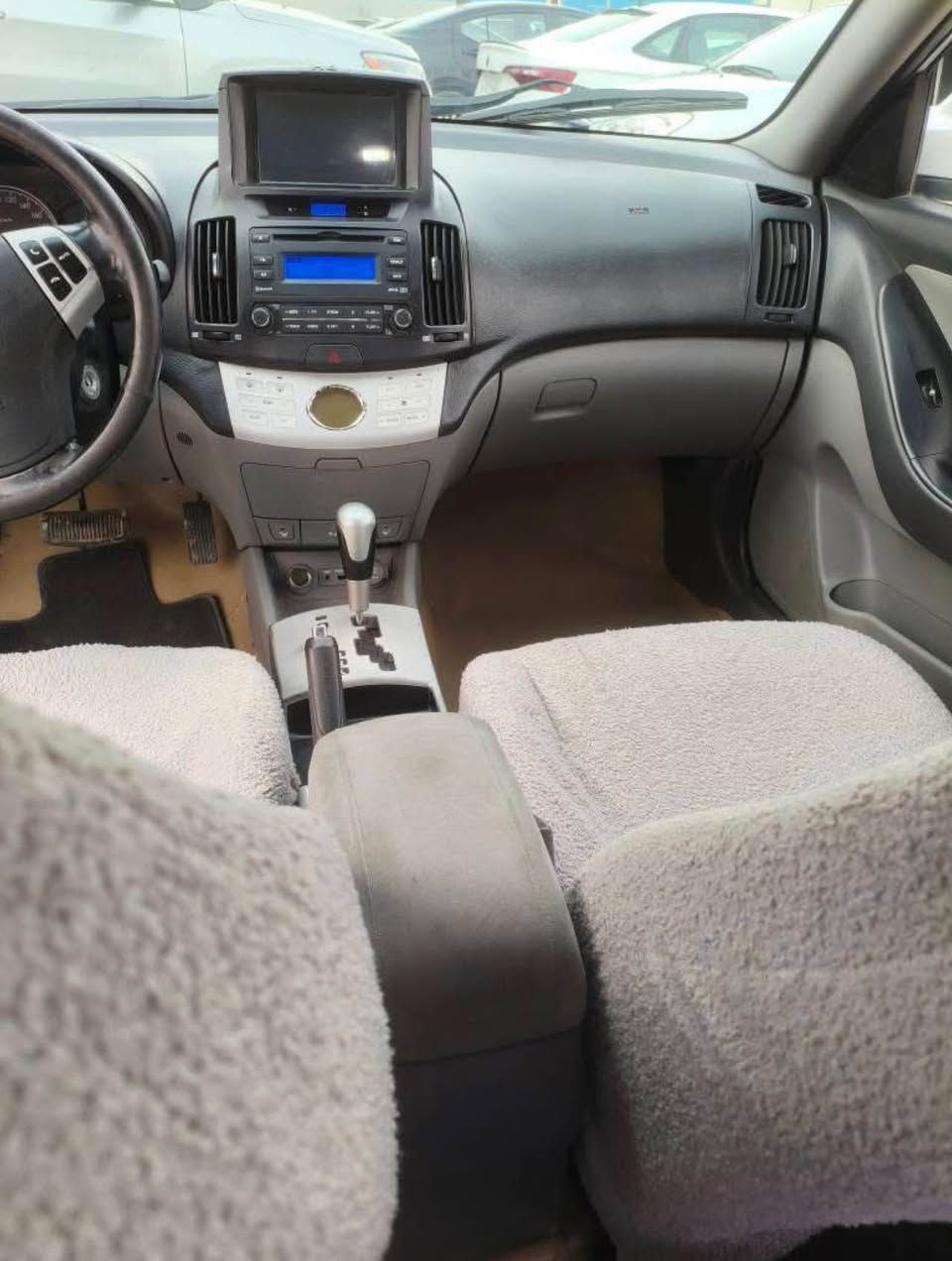 فڕۆشتنی خێرا فرۆشتنی خێرا 🔥🔥
ئەڤانتی 2009
سەیارەکە بەس ماشااللەی دەوێت 
مەکینە ١٦ دەکشن بەرز
تەبریت لەمس 
سوکان ڤۆڵیۆم
کوشن چڵد
کوشن هیتەر 
شاشە بەرز
ئاوێنە شەفت
کامل مەسروف کراوە 
یەک دیناری مەسروف تێدا نیە
گێڕ و مەکینە بەشەرت ✅
سەقف بە شەرت ✅
لێدراو بەشەرت ✅
تەبریت سارد و گەرم بەشەرت ✅
سعر ٤٧ گەڵا و مەجال
شوێن ڕانیە
*********** رانية, السليمانية
