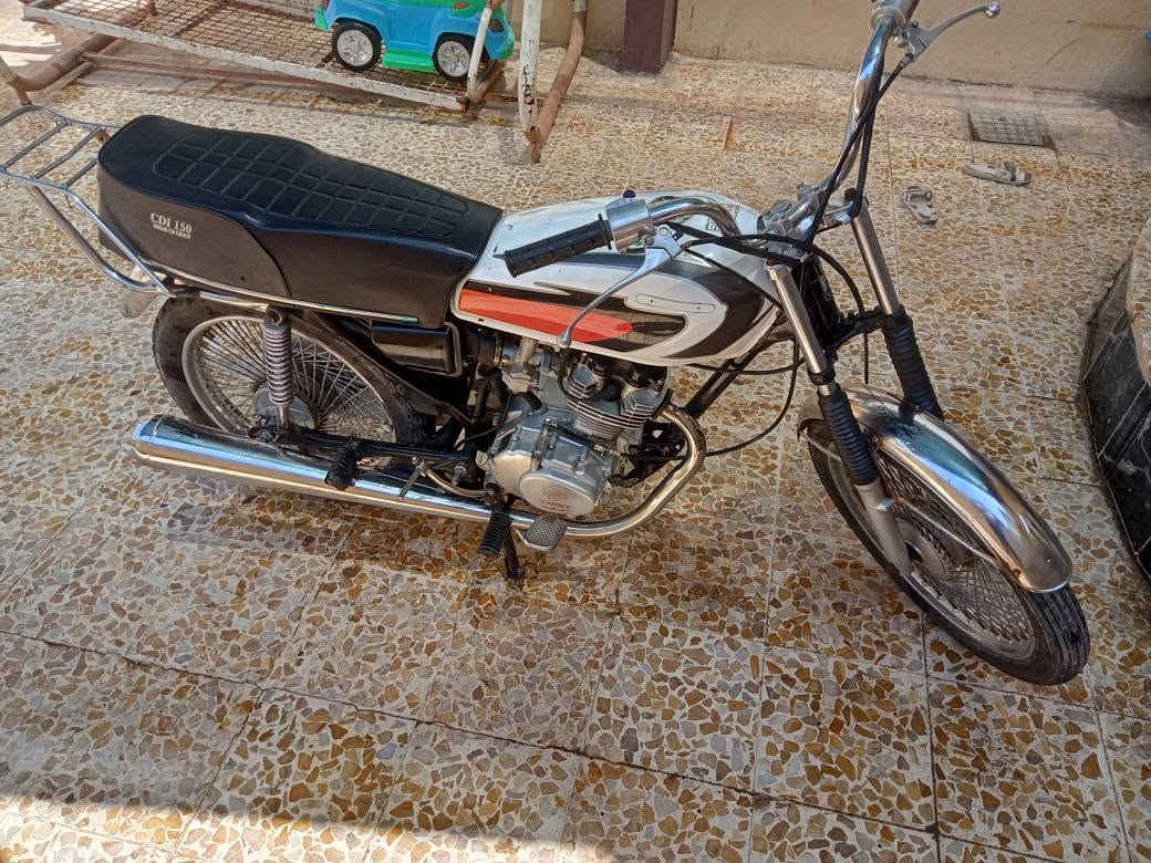 للبيع دراجه تايجر موديل 2020 سعر 300 موصل, نينوى


**إذا كنت صاحب هذا الإعلان وتريد حذفه لأي سبب، رجاءا أرسل رسالة إلى الدعم الفني**