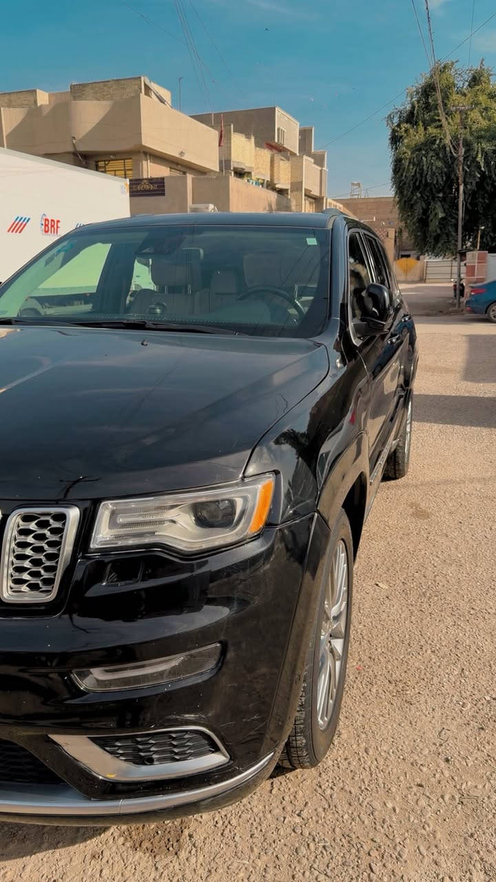 جيب سومت اعلى فئة 2018 اسود
وارد امريكي. حادث موضح بالصور
فول مواصفات السيارة
تشغيل بصمة + تشغيل عن بعد + بصمة ابواب
مري كهرباء + قلاب + ترحيب +هيتر مع رادار جانبي
كشنات جلد + كهرباء + حار بارد. + ذاكرة.
فحتة سقف بانوراما  /  صندوق كهرباء / ويل 22 كروم
داخل ابيض اوف وايت ./ شاشة كبيرة  و كامرة دوارة وحساسات خلفية وأمامية
ستيرن  كهرباء حار بارد.
وشاشة عداد ديجتال
نظام قيادة بثلاث أنظمة
نظام ايكو اقتصادي في الوقود
نظام صوتي Harman Kardon بعدد 19 سماعة
نظام مخارج USB وBluetooth وكاري بلاي
نظام مثبت سرعة ذكي   /  تنبية النقاط العمياء.
نظام توقف ذاتي. ( فرامل تلقائية )
محرك 6  سلندر.  V.   3600.
وبعد اهواي بيها مواصفات عدى الجكات والدفع الرباعي.
السيارة مكفولة كير ومكينة وميكانيك
صدر  امامي خلفي جديد. تخم تاير جديد. باتري جديد
رقم مميز. بغداد بأسمي. تحويل ثاني
مكان السيارة. بغداد
‏‭0771 815 0218‬
***********
