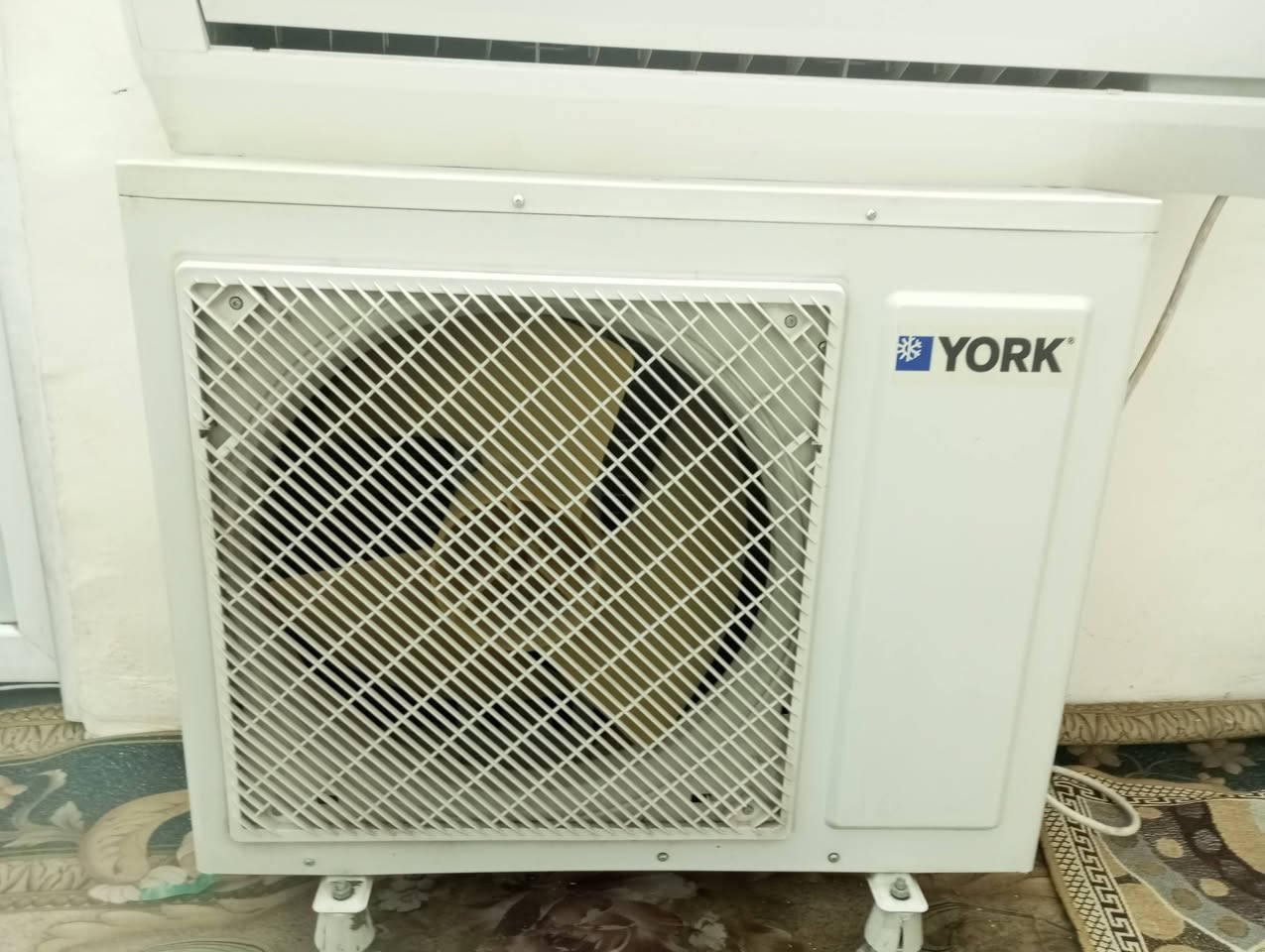 السلام عليكم 
سبلت طنين نوع YORK
نظافة 90/% 
اي نقص مابي تدفئة و تبريد 
كل ملحقاتة كامله 
غازة ابلادي مقفول بس جيب وشدة 
كربلاء ..الملحق
السعر 450 الف وبي مجال للشراي 
***********
