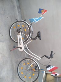 بايسكل حدباء حجم 26  سعر 95   07512421185