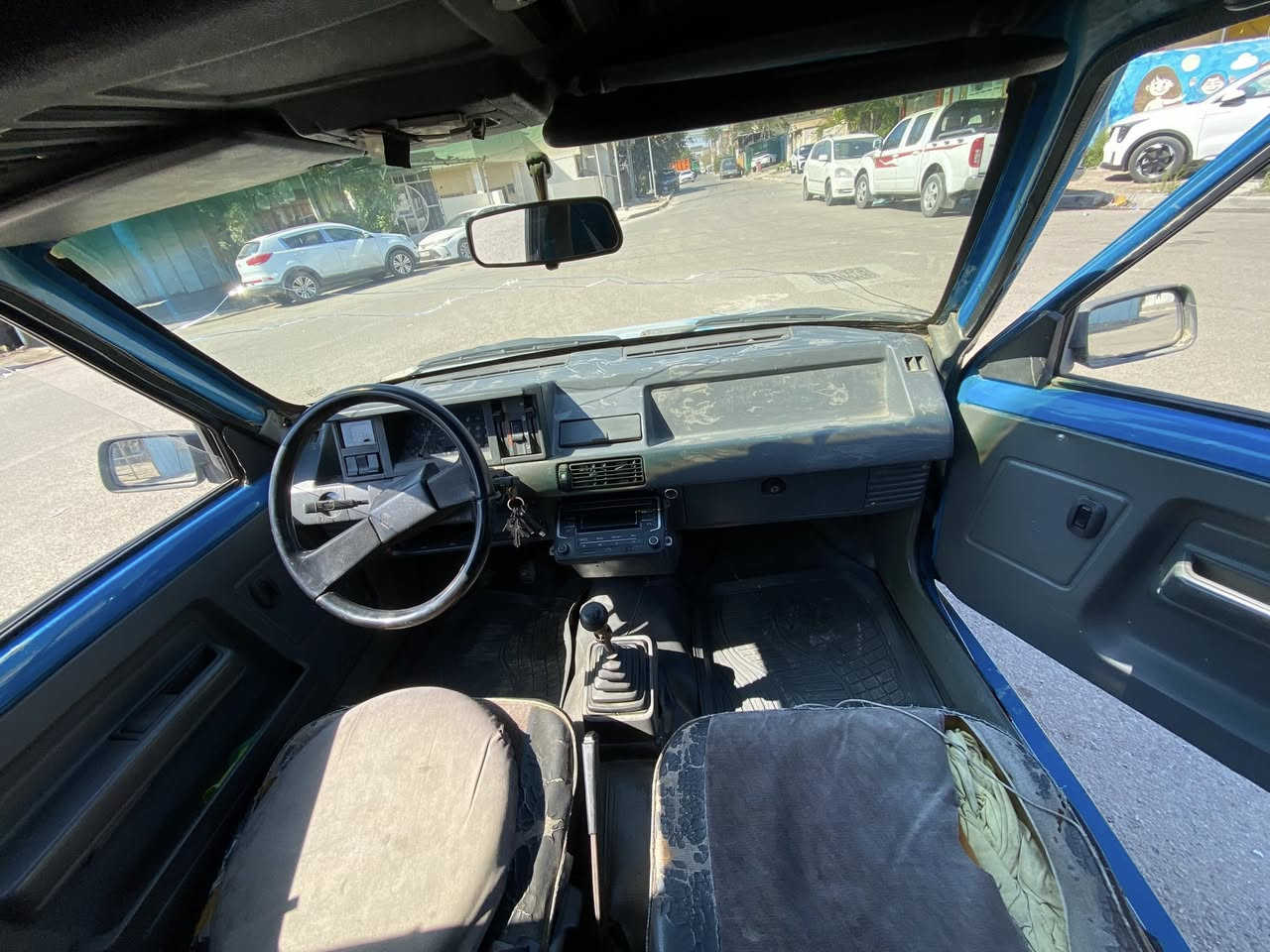 سلام عليكم
للبيع رينو بوكس موديل 1989 
سعر 32 ورقه 
للستفسار ***********
