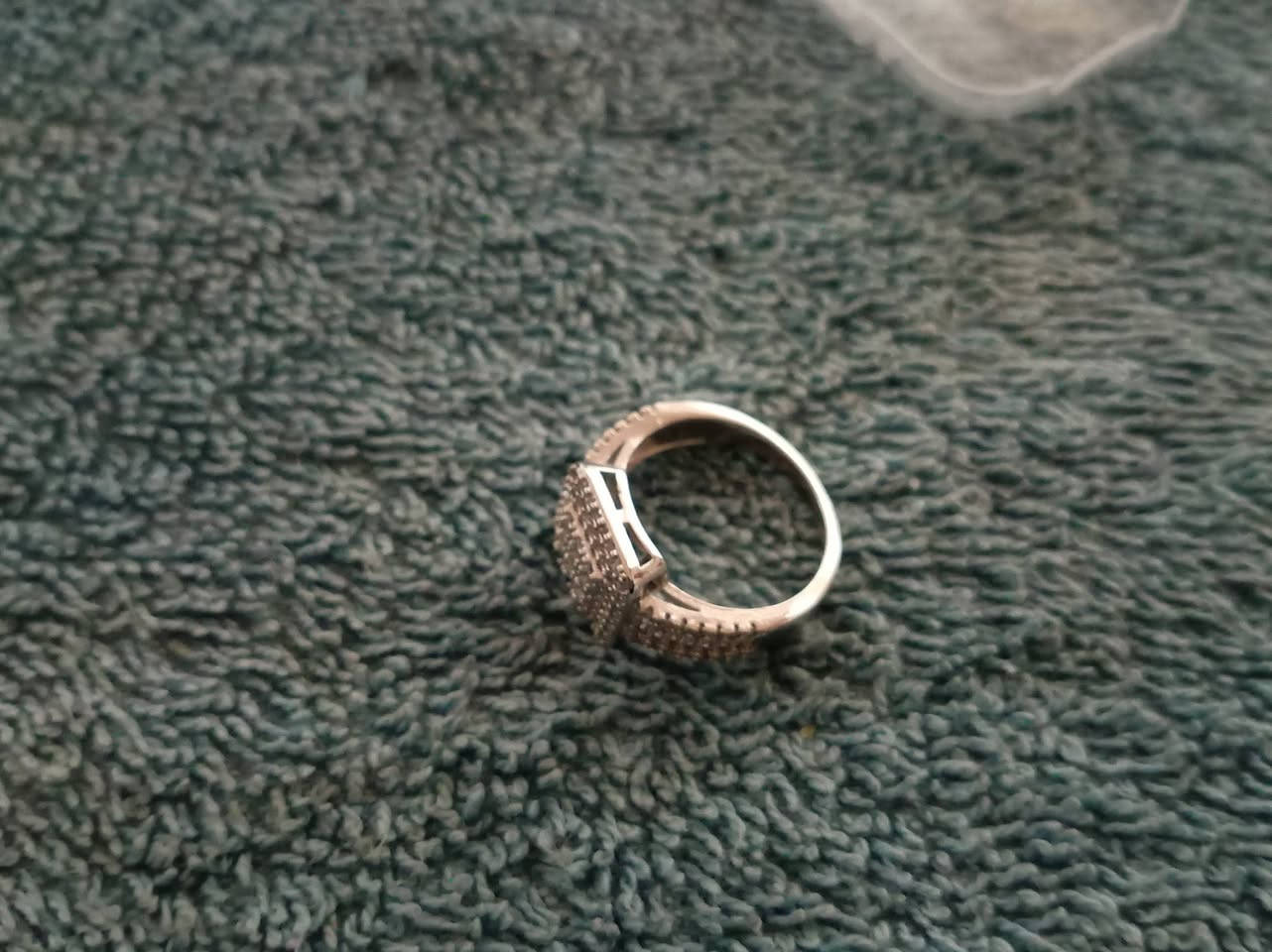 محبس يجنن ختم ٩٢٥ نطونه سعر عيني واخذو صحه وعافيه


**إذا كنت صاحب هذا الإعلان وتريد حذفه لأي سبب، رجاءا أرسل رسالة إلى الدعم الفني**