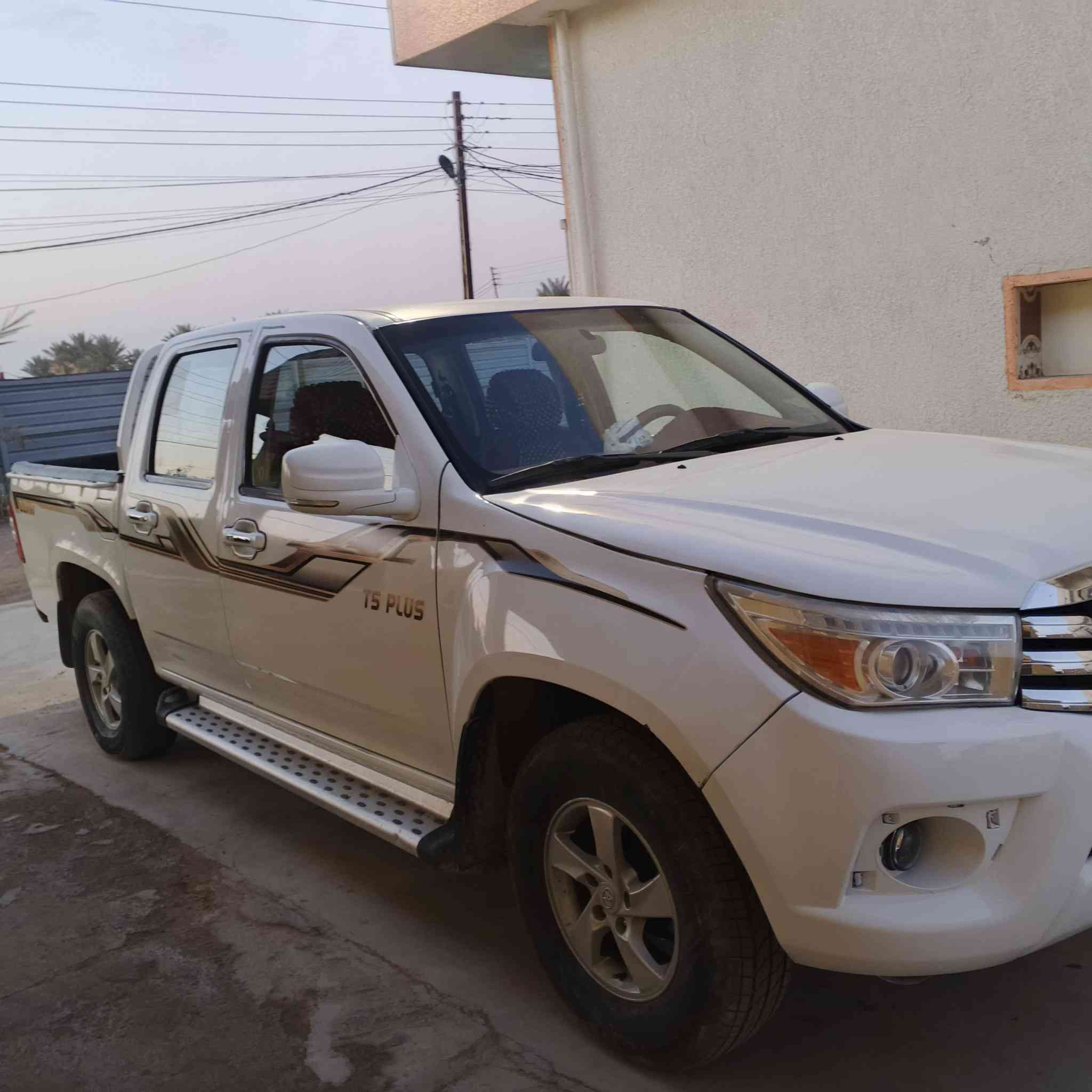 السلام عليكم JDMC موديل 2020 رقم بغداد بأسمي مكان بغداد قرب سايلو الرصافه  ***********
