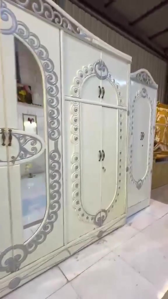 غرفه صاج داخل خارج ٤ ملم
صبغ حراري ابيض كجول 
السعر ٨٥٠ ٨٠٠ قفل 
شد نقل داخل بغداد مجاني 
نضافه ٩٠
غرفه ضخم حلوه


**إذا كنت صاحب هذا الإعلان وتريد حذفه لأي سبب، رجاءا أرسل رسالة إلى الدعم الفني**