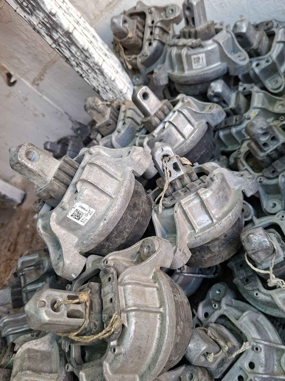 سلام عليكم شبابنه الغالين متوفر كميه اذاين محركات
F10 F01 F02 E90 E91 E92 E70 E71
باسعار جدا مناسب ٣٠ الف فقط والاكس ٤٠ الف والتوصيل مجاني جميع المحافظات 
للحجز راسل واتس اب
***********
