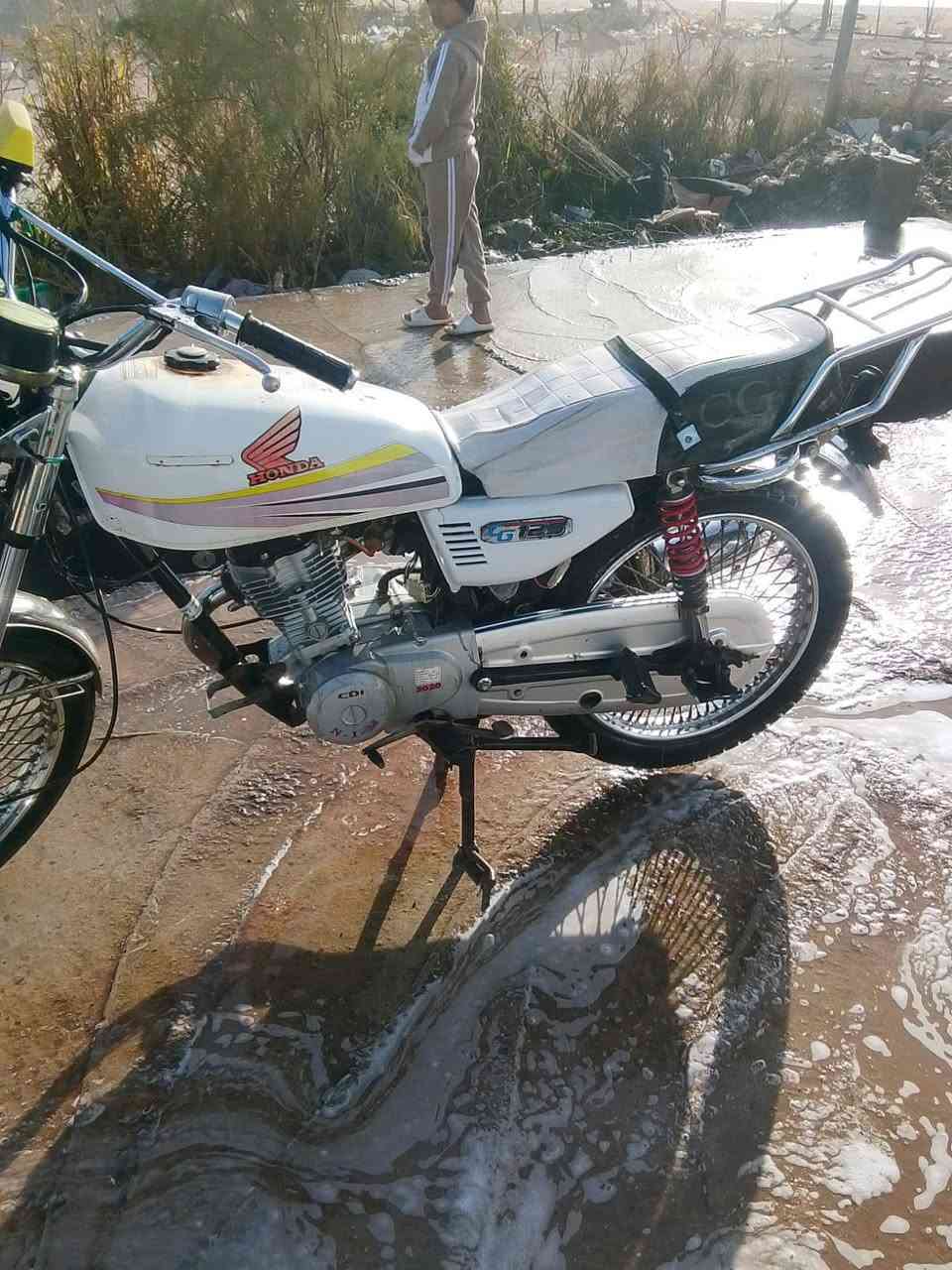 سلام عليكم دراجه للبيع موديل 20 وكيله العارضي استفسار عله رقم  ‏‪
‏‪0783 259 2696‬‏ /
