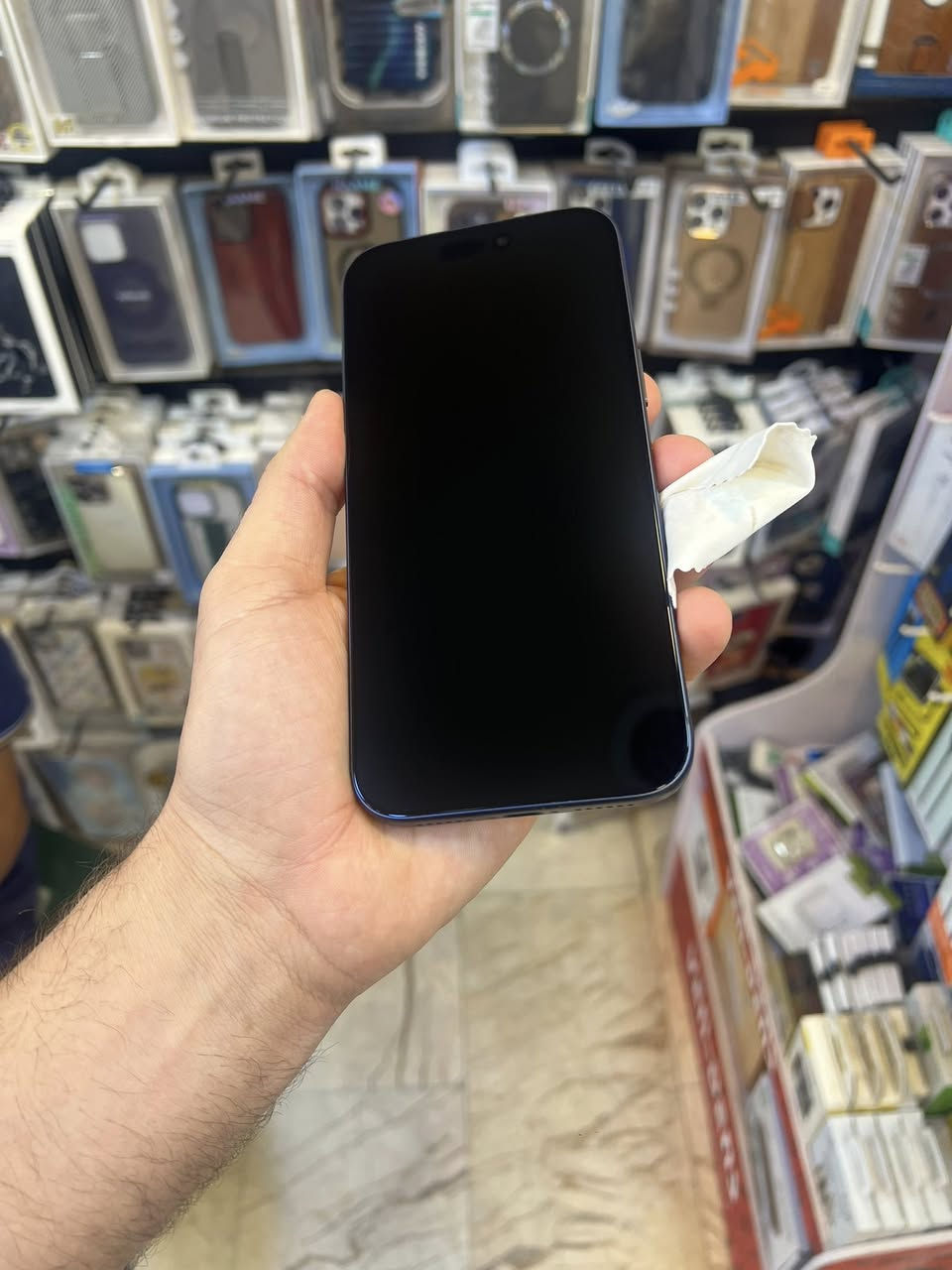 السلام عليكم
Iphone 17 pro max 256GB
FA عربي شرق أوسط
نظافة ‎%‎
بطارية 100 مشحون 5 مرات
مستعمل 20 يوم فقط
مكفول من التصليح ومن أي خلل
باكيت وكيبل أصلي
السعر مليون و800 قفل
مكاني بغداد العامرية
***********
