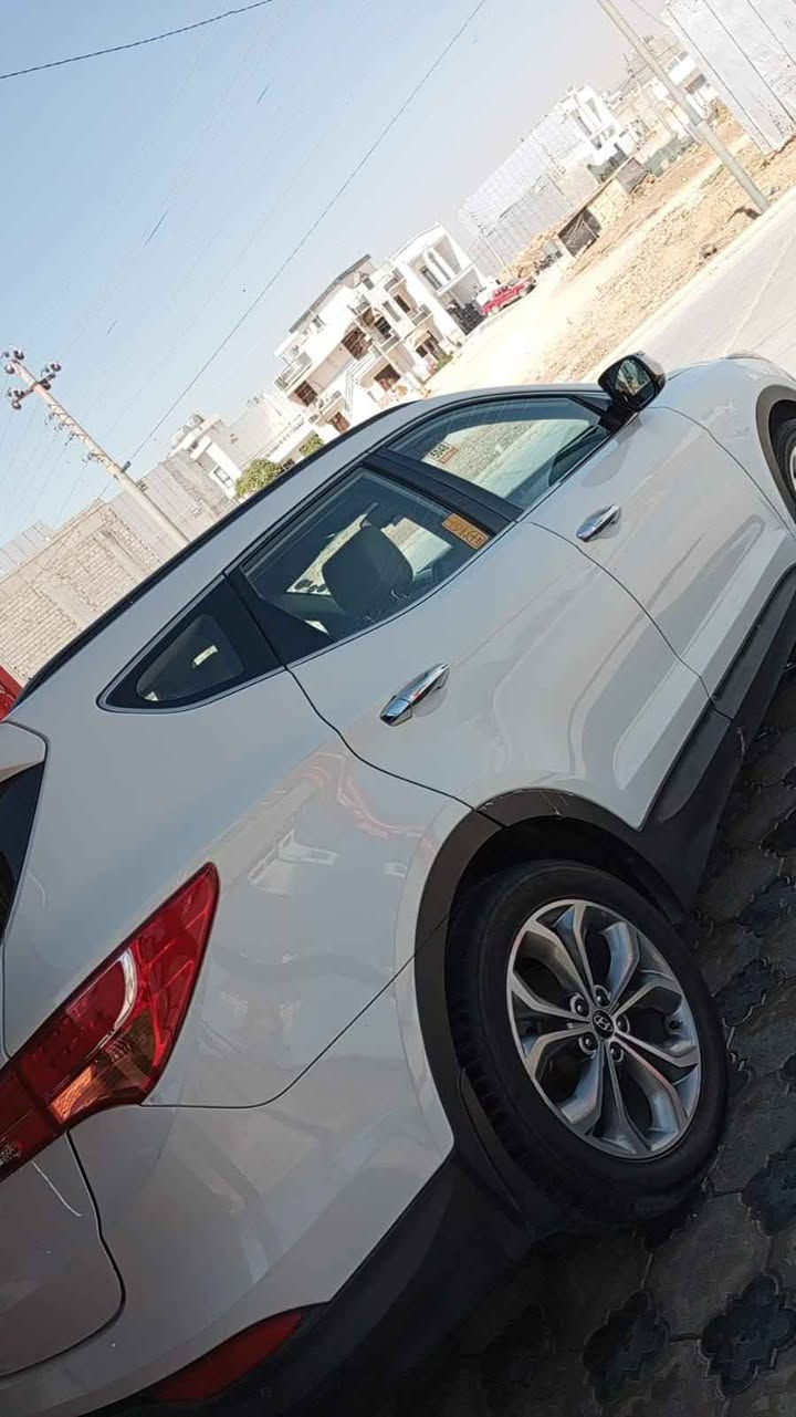 هوندا سنتافی بۆ فرۆشتن مۆدیل 2013 فول موا سە فات یە ک با ر چە ی به مبە بئ ناو کرتن رە قە م سلیمانی سە نە وی تا زە یە بە ناو خۆ مە وە یە یە ک دینار مە سرە فی تیا نیە تە حویل برا وە غرا مە بە شە رت سعری 142 وە رە قە و معامە لە بۆ زا نیاری زیا تر بە یوە ندی بە بە 
*********** السليمانية, العراق

