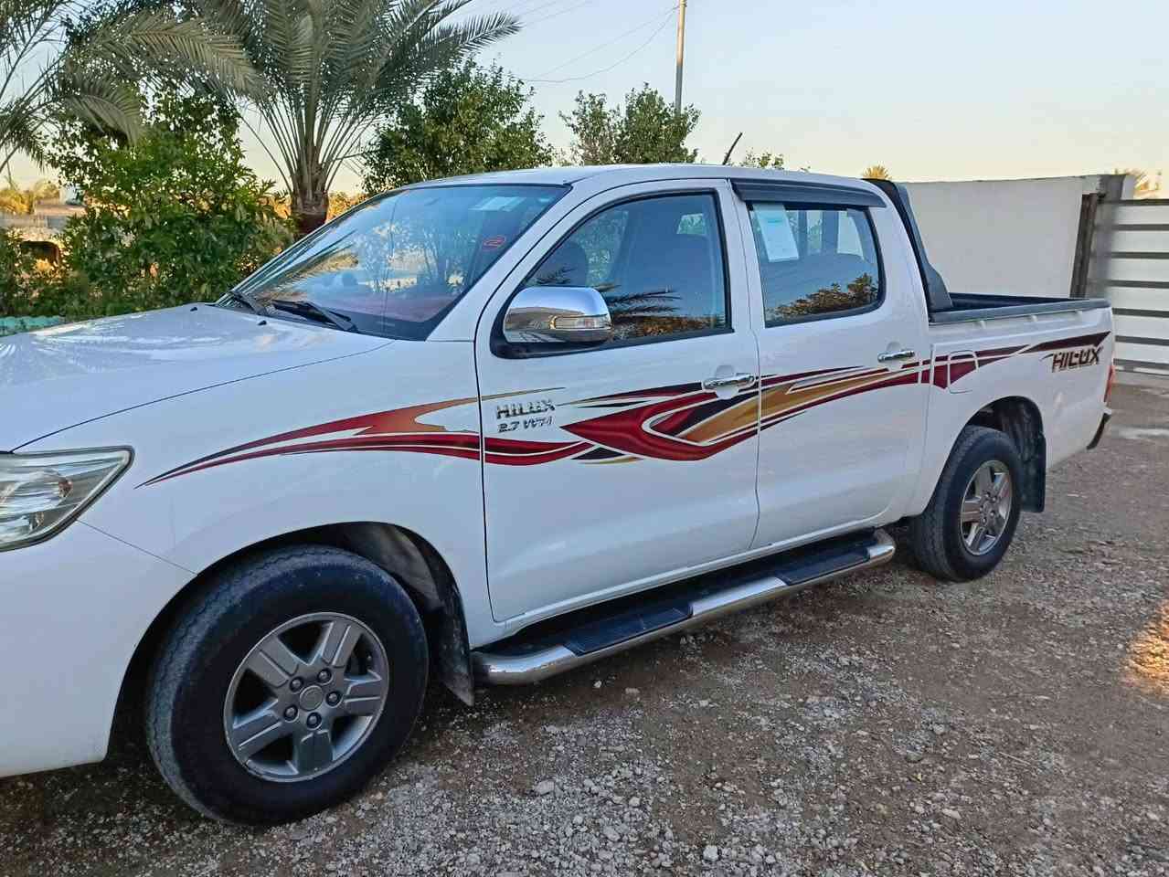 تيوتا هايلوكس 2014 كويتي شاصي 19  رقم شمالي بسمي السياره كير اوتماتيك مكفوله كفاله عامه محرك وكير مكفولات وحداديه فول شاشه تبريد ثلج  مكانهة الفلوجه وتحويل ثاني يوم للستفسار. ***********
