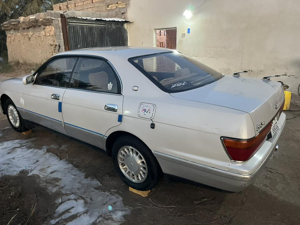 سيارة كراون بطه فصل مديل 1994 فول مواصفات ثلاجه تحكم خلفي شاشه منضومه دمام دشبول بل كارتون 
 مكفوله من كلشي مكينه وگير بل كارتون
سياره جديده بمعنه الكلمه 
شوفة عينك ما نقصها اي شي  
رقم بصره دولي بسمي تحويل ثاني يوم 
عنواني البصرة الهارثه 
السعر ((85)) بيها مجال للشراي 
للاستفسار ***********
