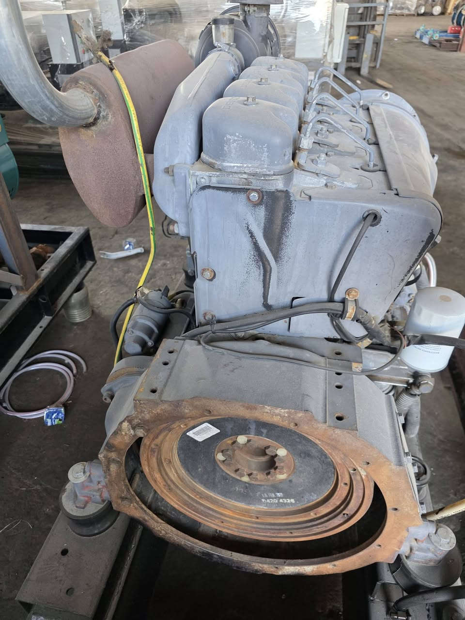 تعلن شركة الساير 
محركات دويز ٤ بستم ٩١٤ الماني حاويه مكفول من الفتح 
العنوان بابل ناحية الشوملي قرب الدفاع المدني 
***********
***********
