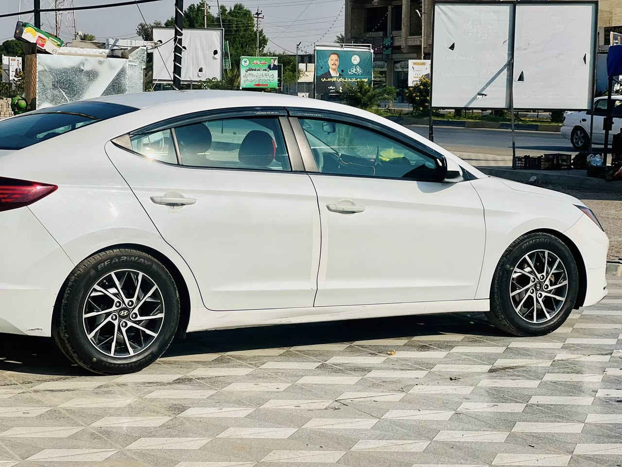 🏁 للبيع: هيونداي ألنترا 2019 (وارد أمريكي)
الموديل: 2019
• الممشى: 111 ألف ميل (ممشى حقيقي).
• المحرك: [2.0L كفالة عامة]
• اللون: [ابيض ].
اللوحة: رقم ديالى بأسمي تحويل ثاني يوم
✨ الميزات والإضافات:

• كاميرا خلفية بدقة عالية.
• تبريد ثلج (ما شاء الله).
• تخم تاير قبل شهر شاده 
🛠 حالة السيارة:
• البدي: [اربع قطع صبغ اثر شخوط من امريكا بدون حادث ، بدون دواخل ].
• المحركات: كير، مكينة، وشواصي كفالة عامه 
📍 الموقع: [ديالى _ بلدروز]
💰 السعر: [133 وبيها مجال ] 
☎️ للاستفسار عل رقم : ***********
