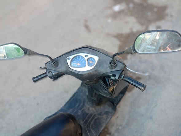 دراجة سكنز نضيفة لبيع أو مراوس كبير سعر 450رقم***********
