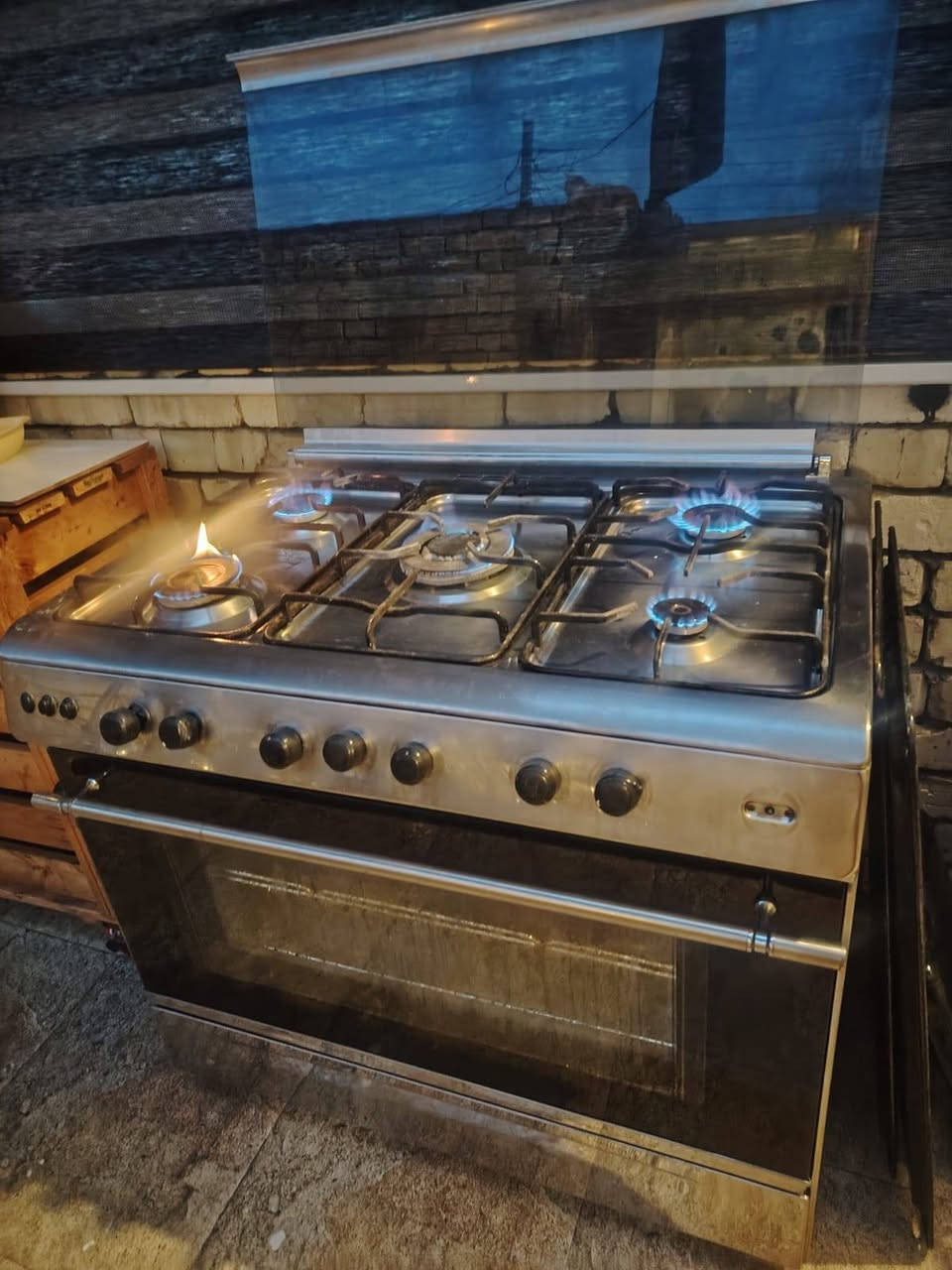 مكلف بنشر طباخ تركي كله شغال السعر ب140الف وبيه مجال العنوان كربلاء قرب مستشفى التركي ***********
