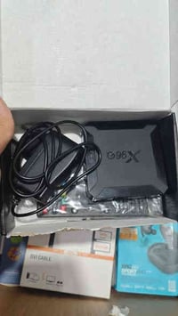 تي في بوكس ب15الف ذاكرة 16جيجا رام 2 للتواصل يرجى مراسلتي على هذه الصف...