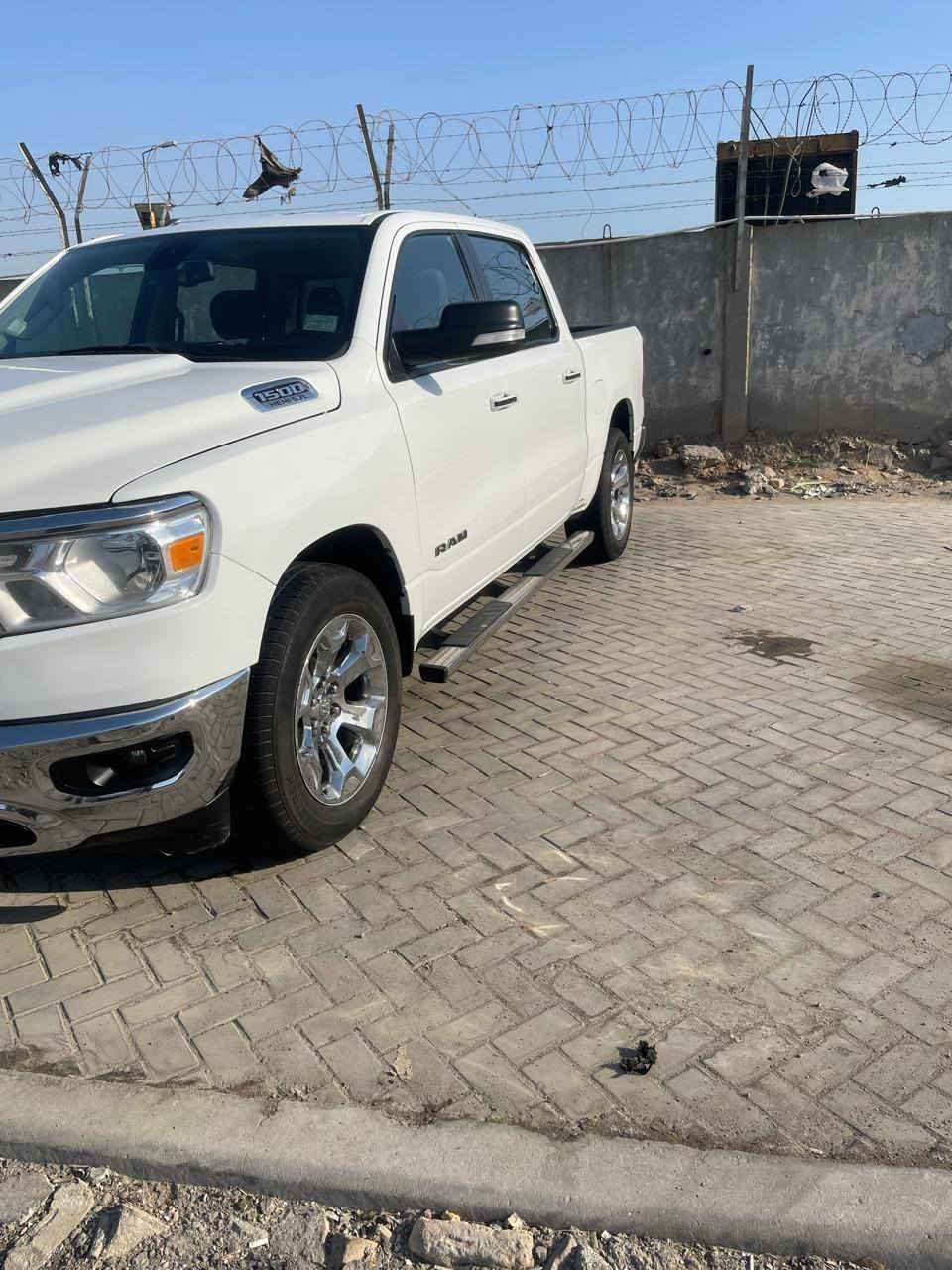 السلام عليكم دوج رام موديل 2019
السيارة جاهزة من كلشي تخم تاير و حدادية و تبريد و مكينة وكير 
بيه منضومة غاز خزان ١٠٠
الحادث والسونار موضح بالمنشور 
السيارة رقم بصرة باسمنه
الاستفسار اتصل على الرقم 👇👇
***********
