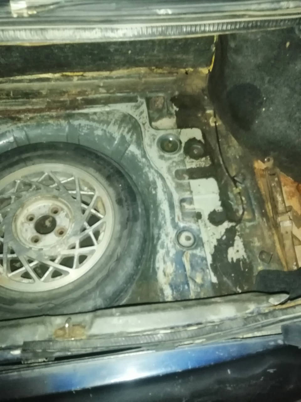 السلام عليكم للبيع سياره كيه سيفيا موديل ٩٣ رقم بغداد مشروع وطني مكينه وكير وتماتيك حداديه نضيفه ٨٠ بلميه تايرات نضاف كهربايات شغاله السعر ٢٥ وبيهه مجال العنوان واسط الصويرة رقم الهاتف *********** *********** الشراري يخابر ويدلل مامتواجد على الفيس الاستفسار على الرقم
