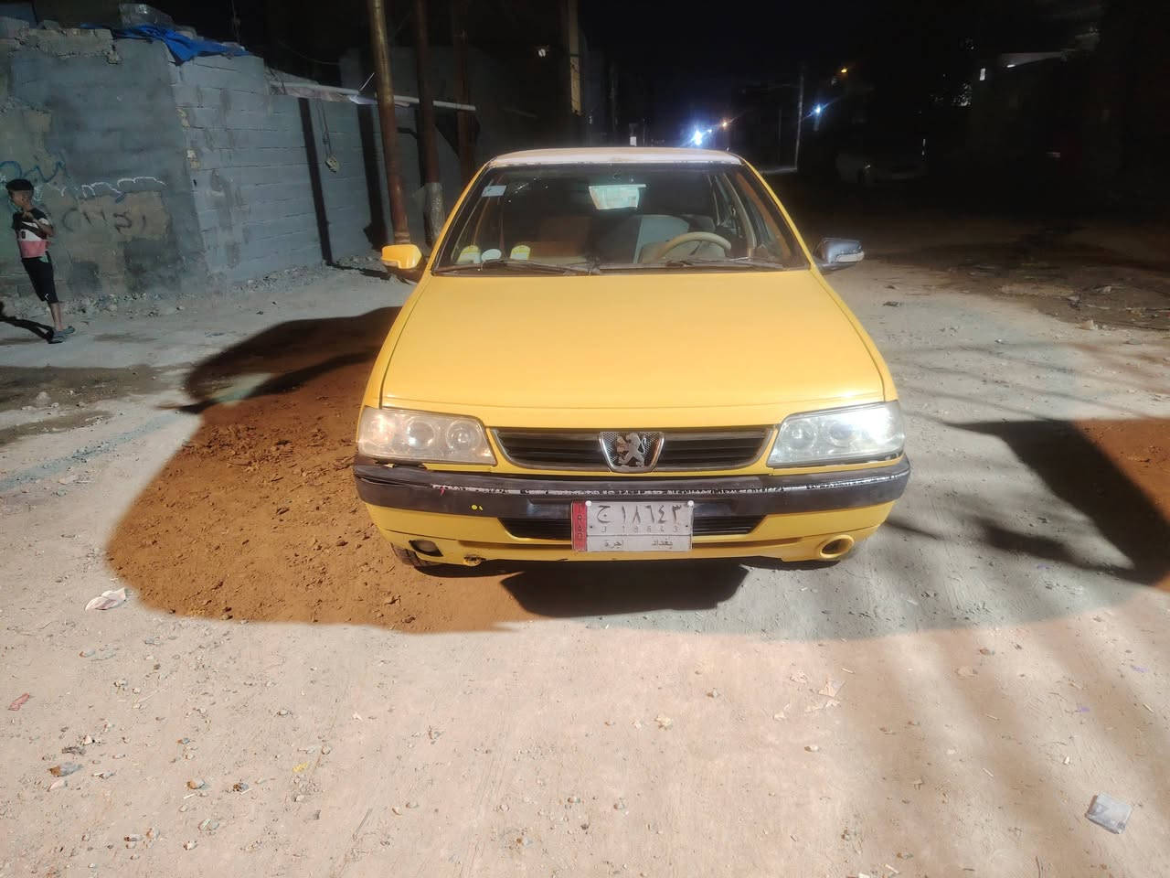 لميس البيع موديل 10سيارة خيرمن الله  مكاني بغداد  سعر 27وبيها مجال بسيط رقم  تليفون ***********
