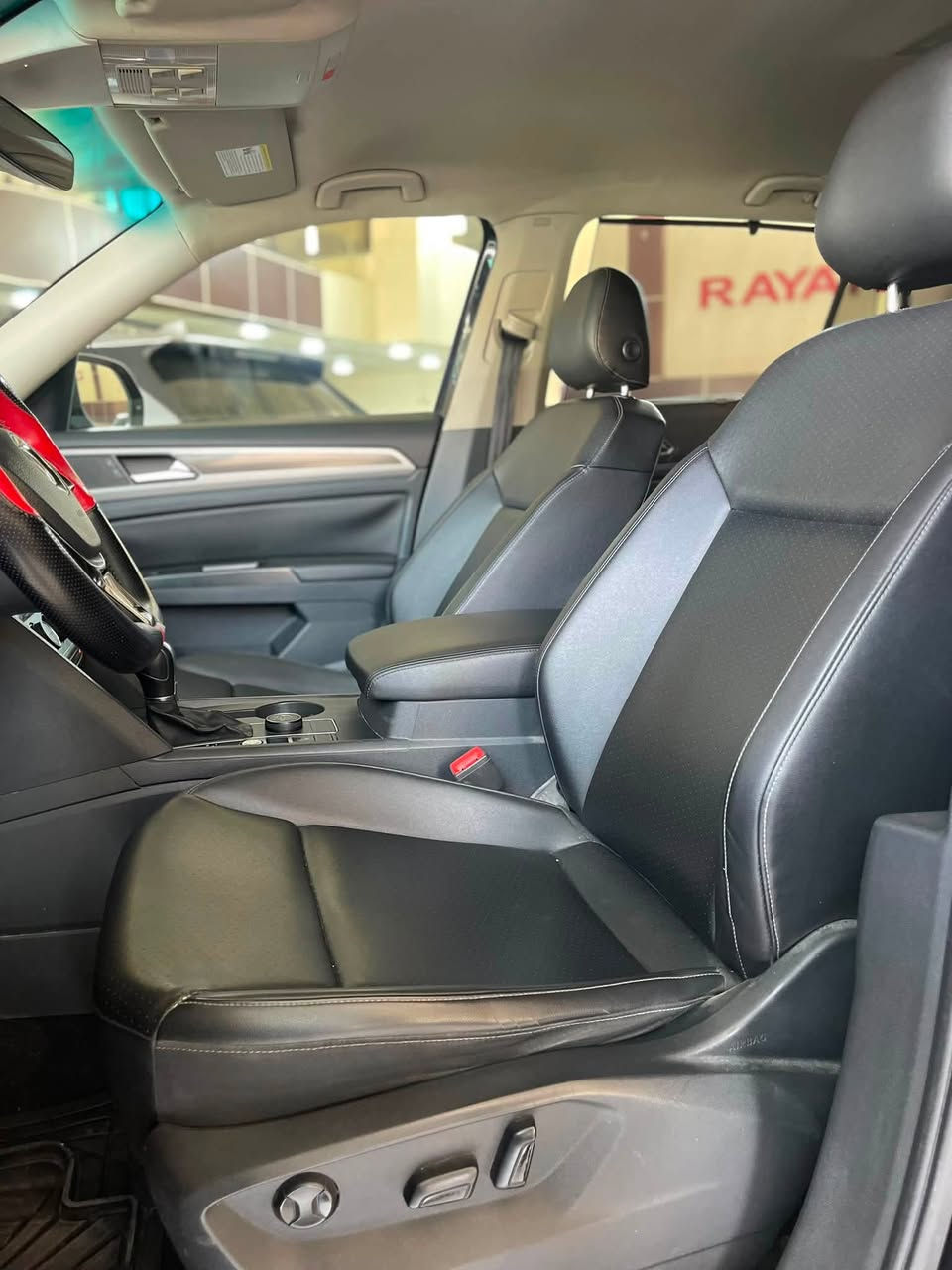 Volkswagen Atlas SE 2019
حجم المحرك 6 سلندر  

فول موصفات بدون سلايد 

وارد امريكي 

بوند صبغ

بدون دواخل

المواصفات  :

بصمة تشغيل

بصمة أبواب

تشغيل عن بعد (Remote Start)

صندوق شفط كهربائي 

رادار أمامي (تحديد مسار)

رادار جانبي (نقاط عمياء)

رادار خلفي (تحذير من الاصطدام)

تبريد مركزي

كشنات جلد

هاند بريك بصمة

Android Auto 

Apple Car Play 

مانع انزلاق+ABS

شاشة كبيرة لمس

حساسات خلفية+ كاميرا 

تحكمات استيرن

اوتو ستارت Auto start 

اوتو ستوب Auto Stop 

وبقية المواصفات المعروفة

العنوان دهرك

رقم دهوك

للاتصال استفسار ***********
