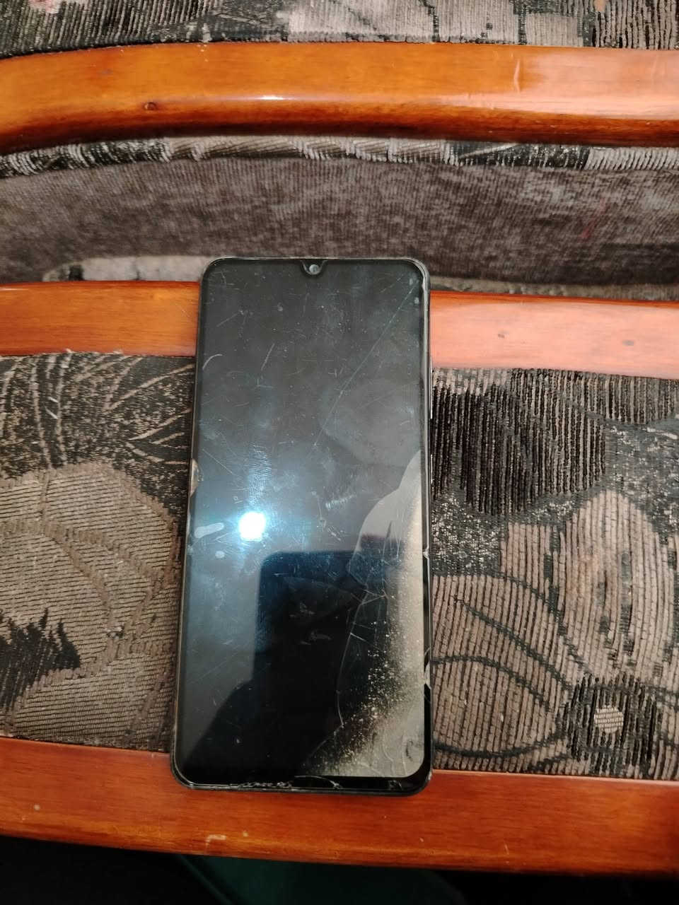 السلام عليكم جهاز البيع ١٢٥رقم ***********
