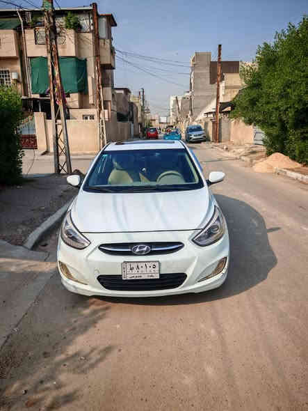 السلام عليكم 
اكسنت 2017 خليجي محرك 1600 باسمي السنويه
(ماشيه 53) قابل للزياده امانة الله اني موظف اديرلها بس محسن ومعتني بيها فقط مبدل دعامية امامية فقط فقط وصورة الدعامية القديمه موجوده بالصور 
الموصفات... 
محرك 1600 / اربعه دسك/ فتحة/ دبل جكمجه/شاشه اندرويد/حساس خلفي/ويل كروم 16/ دبل سويج/سبير مقدس مانازل/تخم تاير جديد/تحكم ستيرن/حتى كتلوك السياره موجود السعر 125 وبيها مجال بسيط 
***********
