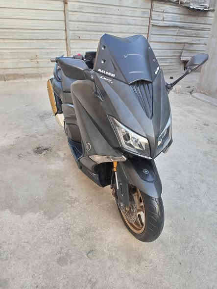 يا اللة دراجة تي ماكس TMAX مديل 2017 بصمة بلاك ماكس المسافة المقطوعة 50الف حقيقي مكينة شرط كفالة  بل كارتون كلج رياضي جامة امامي رياضي لايت زنون تايرات امامي خلفي نضاف ملاحضة تريشة صفحة الستان بيهة كسر خفيف موضح بل صورة مكاني الغزالية الشراي يتصل رجاء *********** يوجد توصيل
