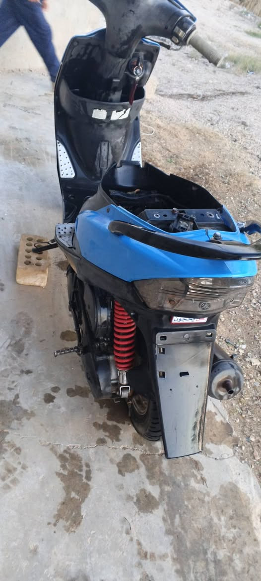 بيع او مراوس بعدله
بوشه 49 مكينه خرسه مبدل بيها ولفات فقططط يعني بعدهي عليه وضع البلادي شغاله هندر وسلف 
اريدها ب 575
رقمي/***********
