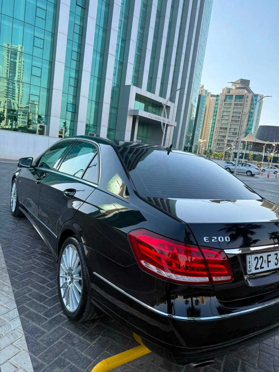 سلام عليكم مارسيدس e200 2010 Avantgarde  افنكارد فول سلايت كشنات جلد هيتر تبريد قطعتين ثلج شاشه و حاسه امامى و خلفى لايتات دايناميك سياره بدون سبخ بدون تعديل بدون بارد ماشى ٨٠ الف كيلو حقيقي 😍 سعر ١٧٨ مجال ***********
