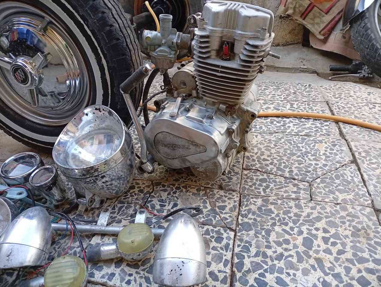 سلام عليكم  لبيع مكينه شرط شغله +تأير ابو خطه ويل وكب + داعاميه + وجه متيار كامل بيع كله سوه *********** سعر خاص
