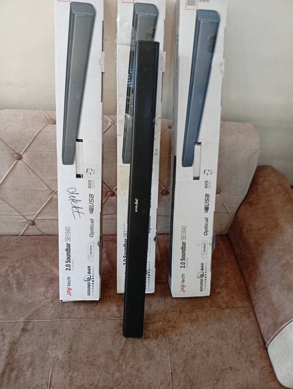 سماعات ساوند بار بالة اصلي الماني  سعر القطعة 40الف يوجد توصيل


**إذا كنت صاحب هذا الإعلان وتريد حذفه لأي سبب، رجاءا أرسل رسالة إلى الدعم الفني**