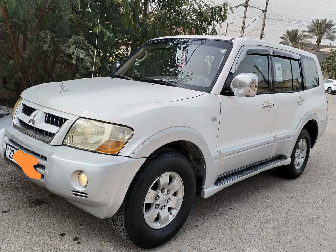 ميتسوبيشي باجيرو ٢٠٠٦
السياره خليجي
 السياره بيه صبغ نص الباب مال السايق وباب الجنطه
رقم اربيل باسمي تحويل ثاني يوم 
سبعه راكب 
تبريد تلث قطع 
كير مكينه مكفولات 
مكينه 3500  
السياره مال جناي وعائلية
تخم تايرات جديد 
باتري جديد
ماشية 227الف
السياره نظيفة ونصبته كلش حلوه وكاعده
المكان بغداد الرصافة الكمالية
السعر 95 وبيه مجال بسيط
رقم الهاتف ***********
(( غير متواجد فيس))
